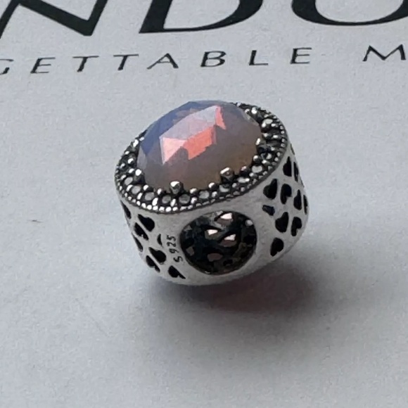 Pandora Radiant Hearts Opalescent Pink Crystal Button Charm - Picture 2 of 4